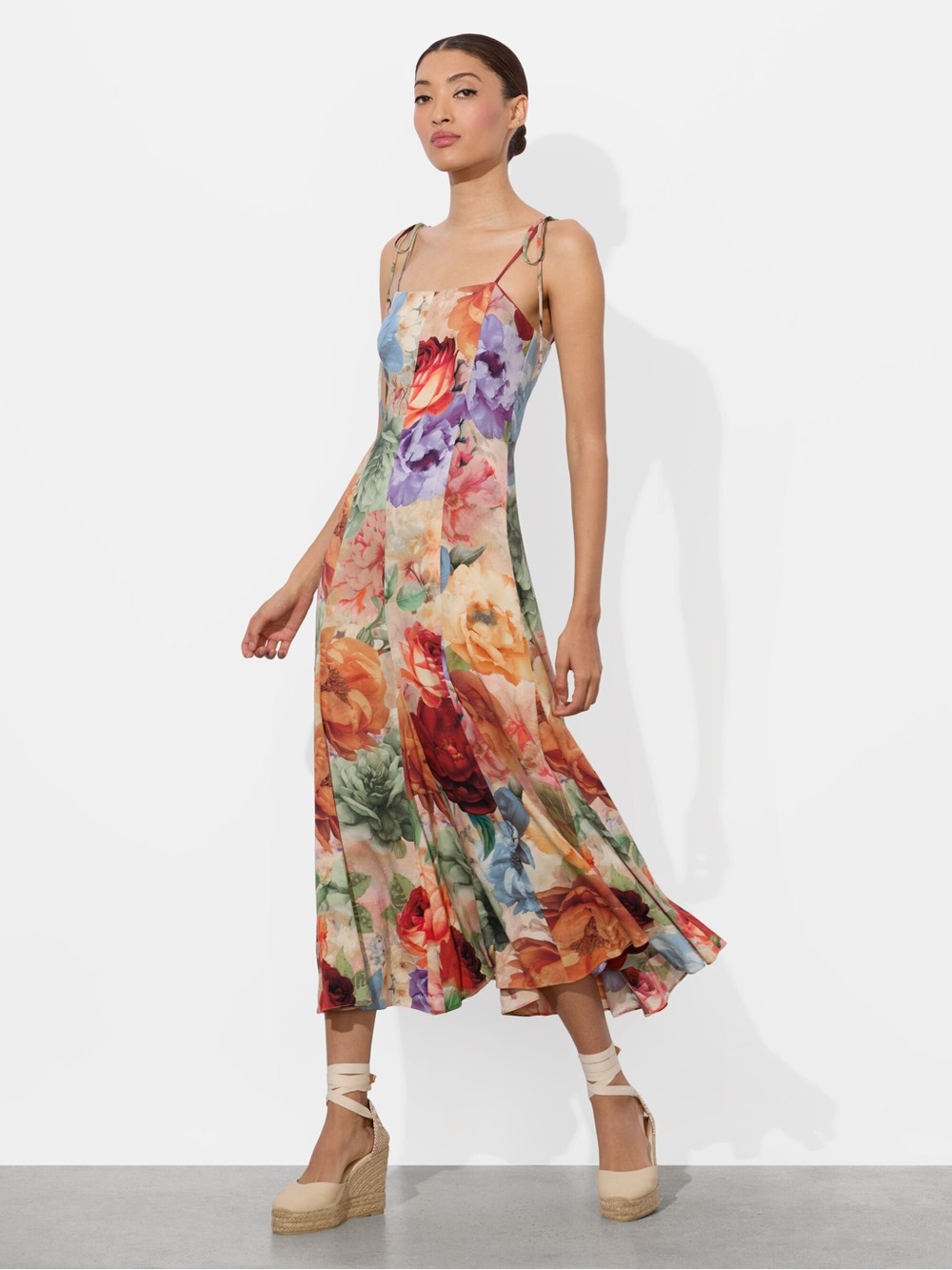 NWT $595 Alice + Olivia Jeanette Pleated Floral-Print Crepe De Chine Midi Dress - Picture 2 of 12